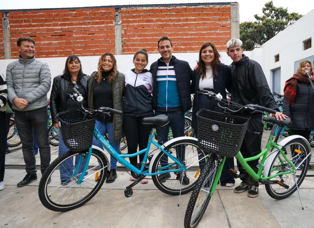 WhatsApp Image 2023-09-22 at 18.44.04 (1)