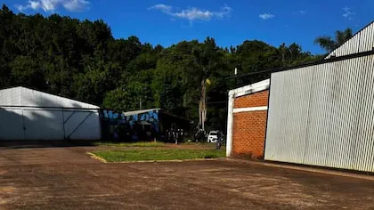 LZKDNFMNWVHLZJ7ACXOURMIQMI