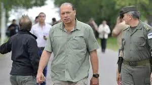 Berni quiso ascender en el ejército siendo funcionario publico