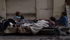 personas en la calle