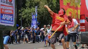 La Justicia desestimó una demanda que buscaba que los partidos de izquierda cubrieran los daños ocasionados en el Congreso en 2017.