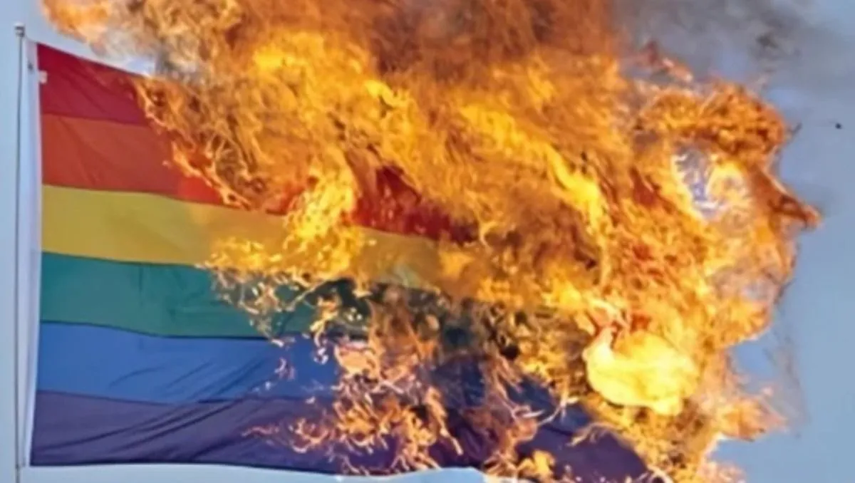 violento-posteo-del-lider-llibertario-santa-cruz-contra-la-comunidad-lgbtq