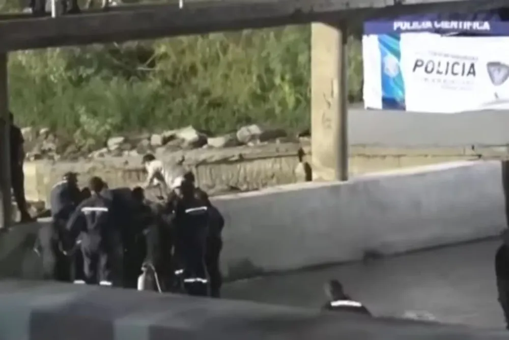 WhatsApp Image 2024-10-22 at 22.39.29