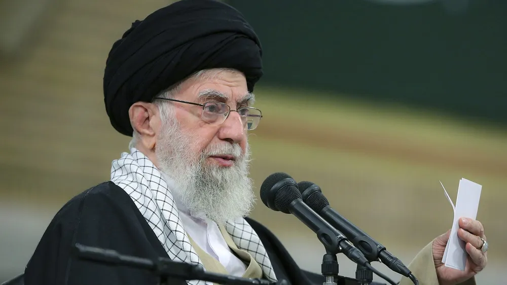 iran-alikhamenei-guerra-e1706104315186