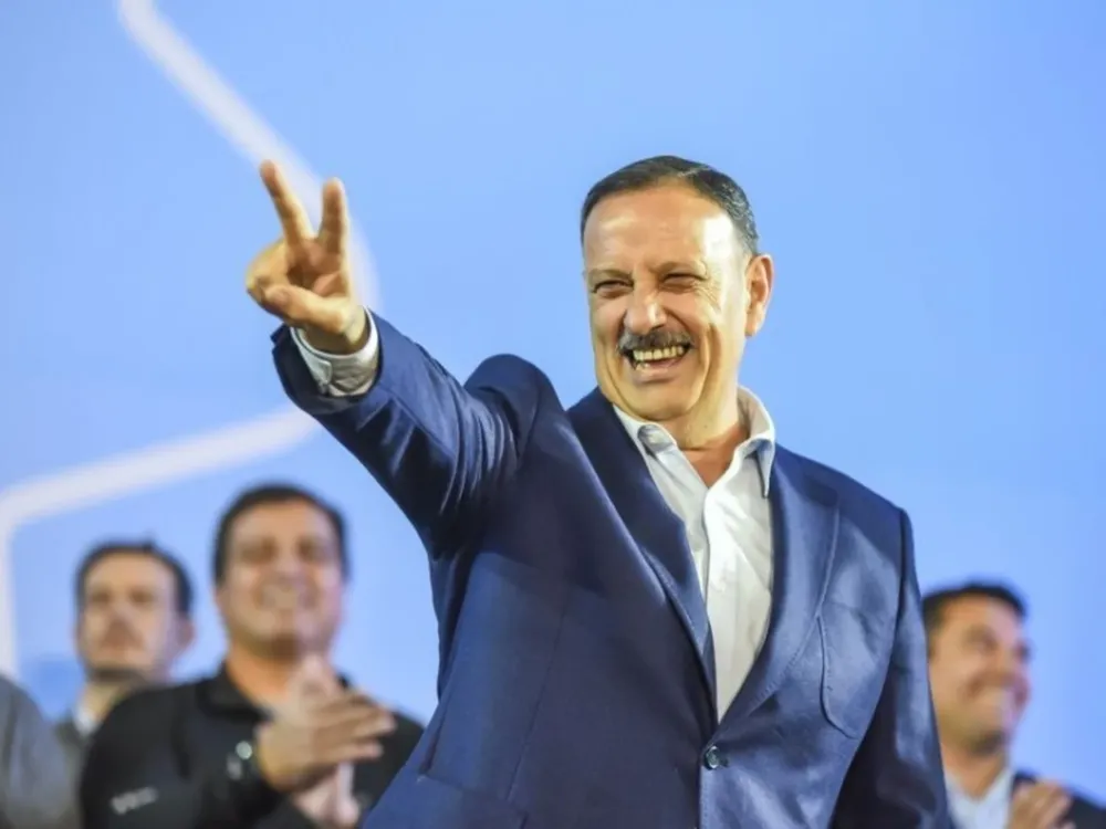 9CdWGft8h_2000x1500__1