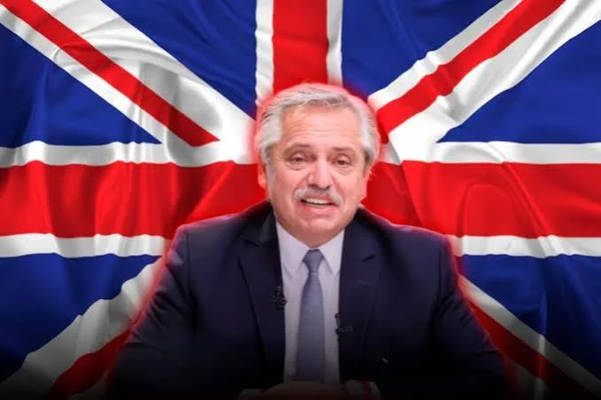 Alberto Fernández por traición a la Patria