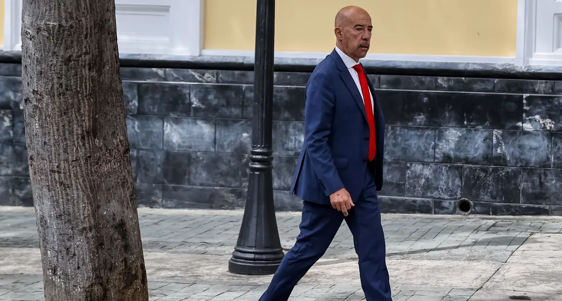 -K-Ew2xqy_1256x620__4