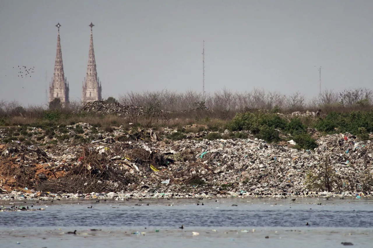 ambiente_presento_el_proyecto_para_construir_un_centro_ambiental_en_lujan_y_erradicar_el_basural_a_cielo_abierto_mas_grande_del_pais_2