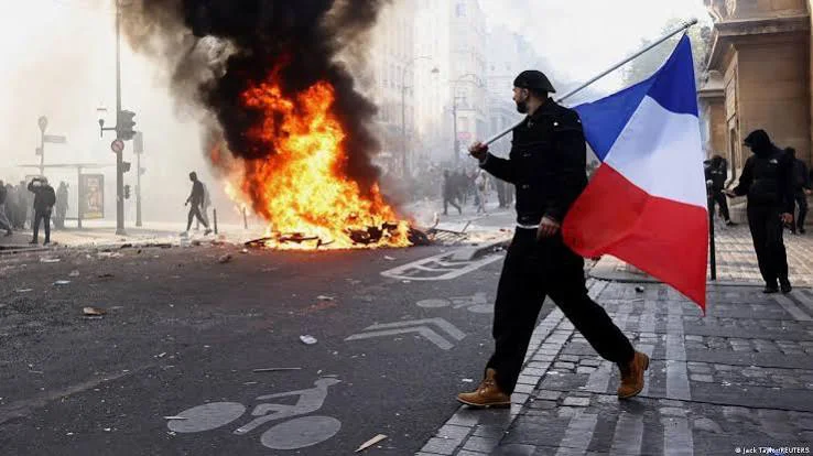 Los disturbios en Francia luego de las marchas de estudiantes